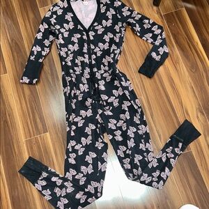 Medium Victoria’s Secret 97% cotton thermal bow pajama romper onesie